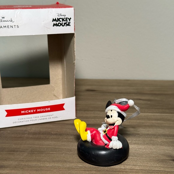 Original Hallmark Disney Mickey Mouse Christmas Tree Ornament. - Picture 4 of 5